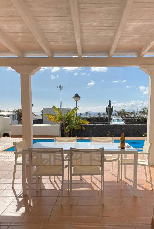 Family-friendly pleasant vacation home with barbeque, patio & jacuzzi | Perfect for remote work | Pet-friendly — photo 3