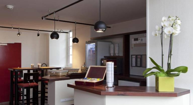 Logis Hotel Chateaubriand — photo 2