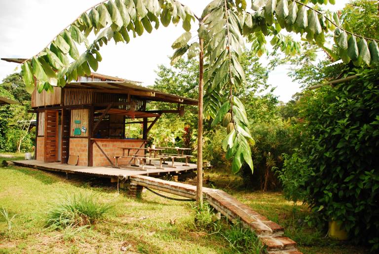 Hostel  Mompiche