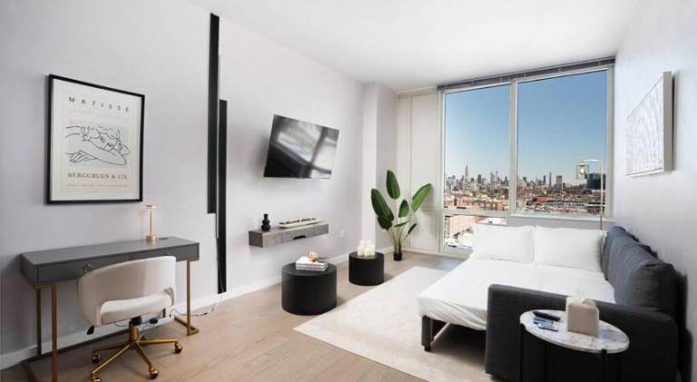 Empire State View - Luxury Apt - Shuttle to NYC — photo 2