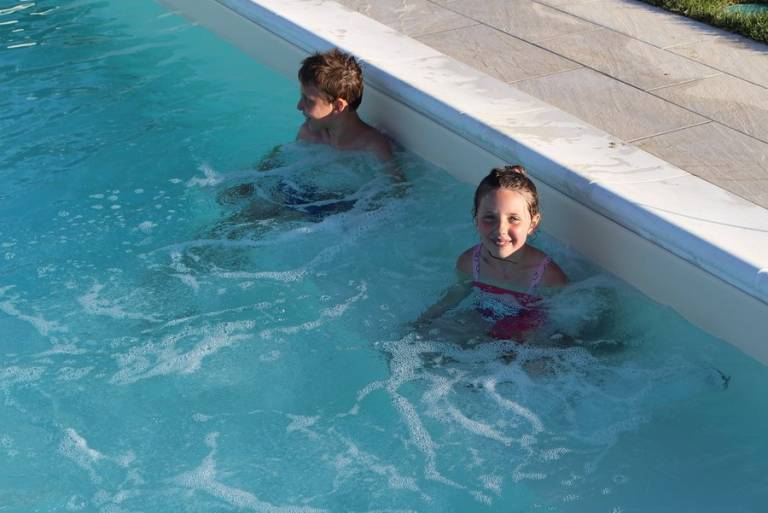Agriturismo Madonnabruna: Suite Al primo piano di 65 mq. Ha due camere da letto, due bagni, soggiorno - cucina con divano letto e due terrazze panoramiche. — photo 4