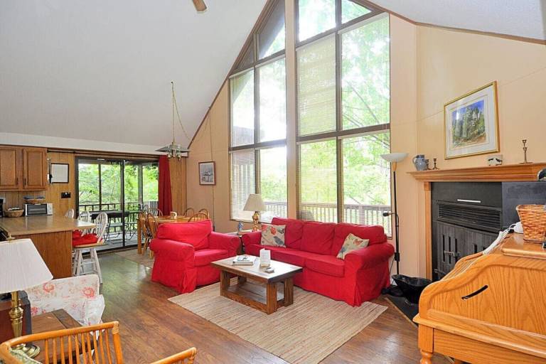 House  Hedgesville