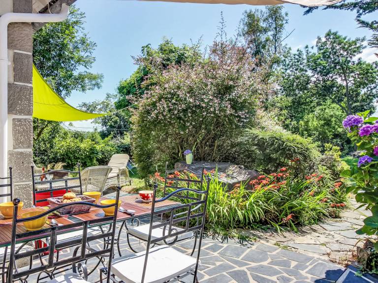 Family-oriented house with grill, garden & terrace | Dogs allowed — photo 2