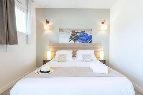 Serviced apartment with yard, patio & pool | Good for workation in Mandelieu-La-Napoule