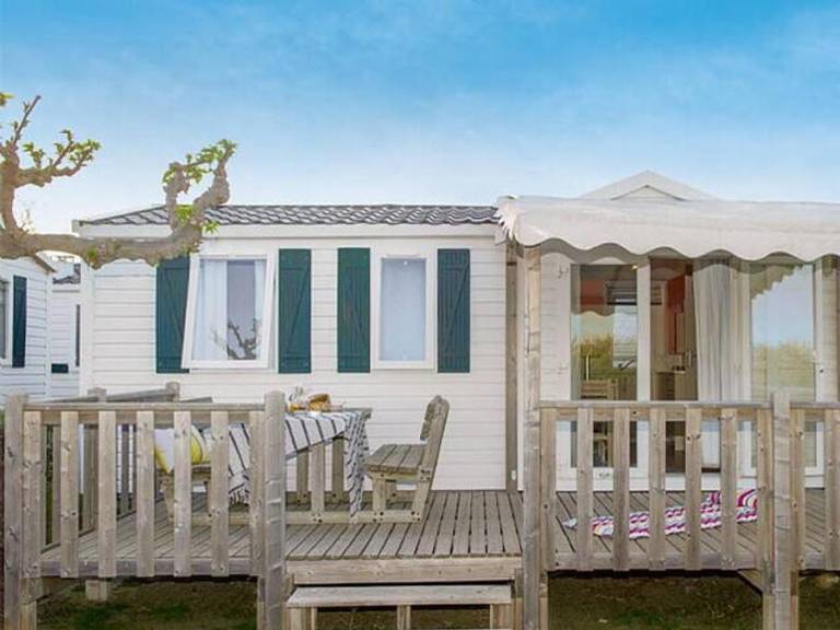 Mobile home with terrace | Next to Fort Saint-André — photo 4