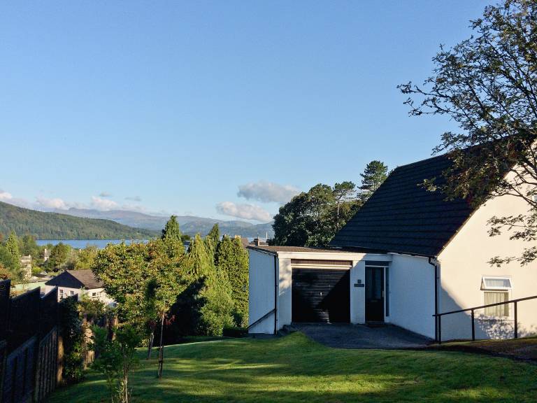 Lakeview Cottage