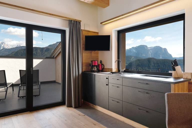 Holiday Apartment 'Platiederhof Apt Tschöfas' with Mountain View, Terrace & Wi-Fi — photo 3