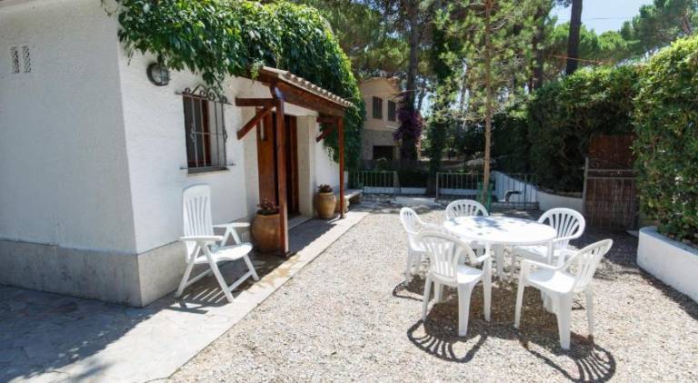 Vacation home with 2 rooms for 5 persons in Begur