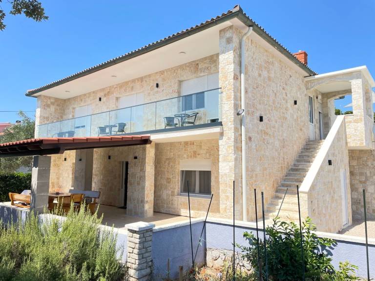 Apartament Dinjiška