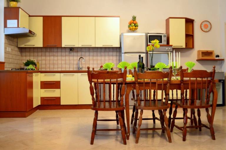 Fully equipped villa with barbecue, garden & terrace | Sea view | Dogs allowed — photo 4