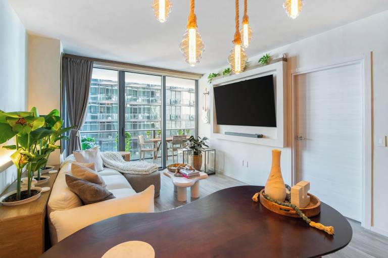 Condo Coconut Grove