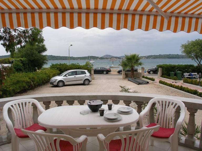 Pleasant rental apartment with terrace | Next to the beach | Pets allowed — photo 2