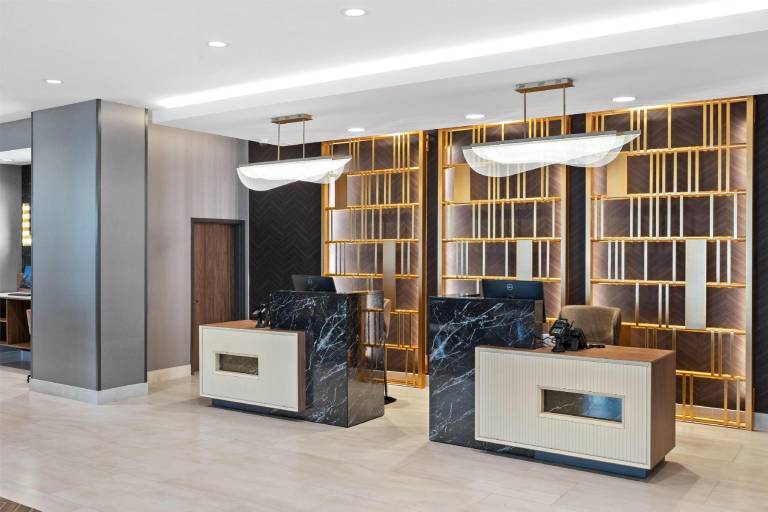 La Quinta Inn & Suites by Wyndham La Habra — photo 4