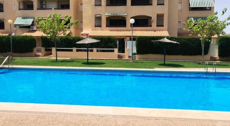 Apartment with pool in Murcia