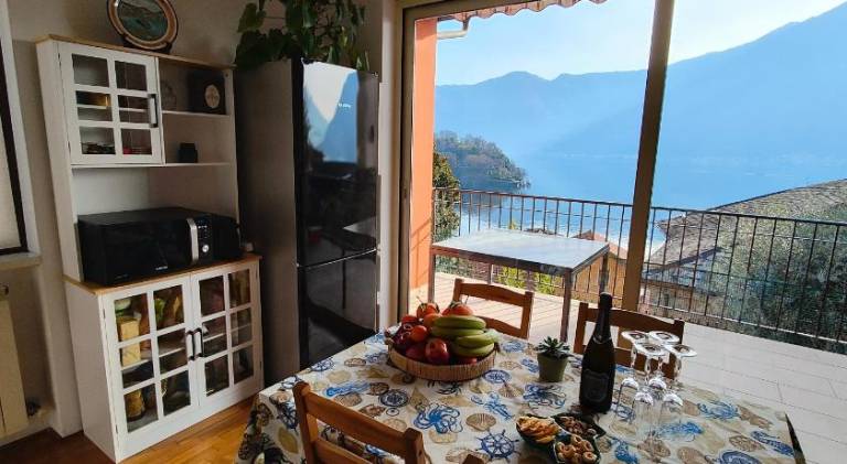 House with grill, patio & yard in Tremezzina