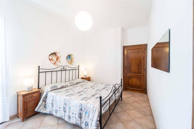 Apartment "Stintino Sea Front Apartments B" with Sea View, Balcony and Shared Garden — photo 5