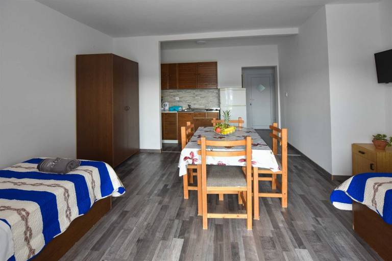 Rental apartment with patio | Pets allowed — photo 4