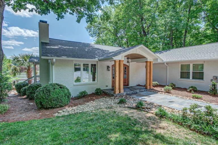 Cabin  Gastonia