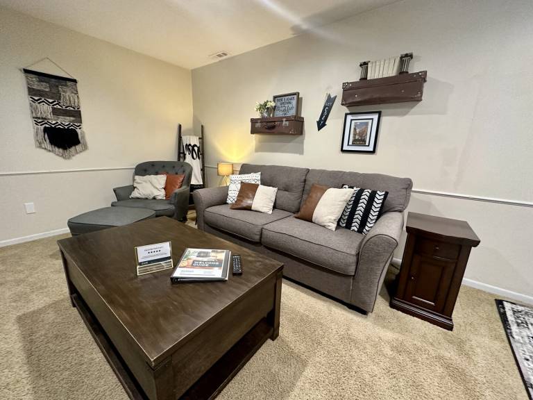 The Fireside Suite - Cozy - 2BR Home, Pet-Friendly — photo 3