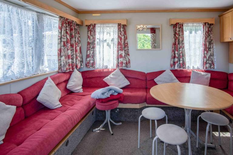 Children-friendly rental apartment with hot tub, yard & BBQ | Mountain view | Pets allowed — photo 5