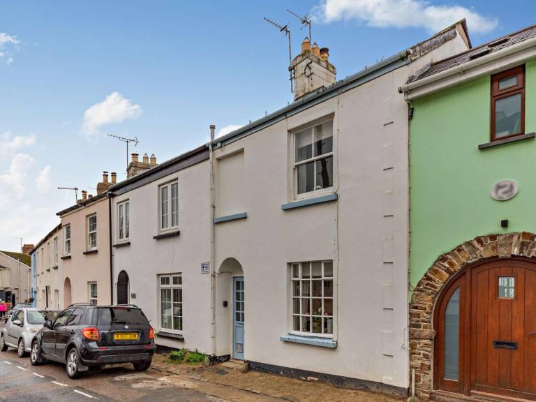 Cottage with garden in Bideford