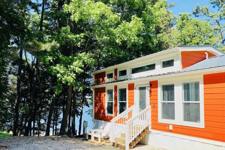 Cabin Steele Creek