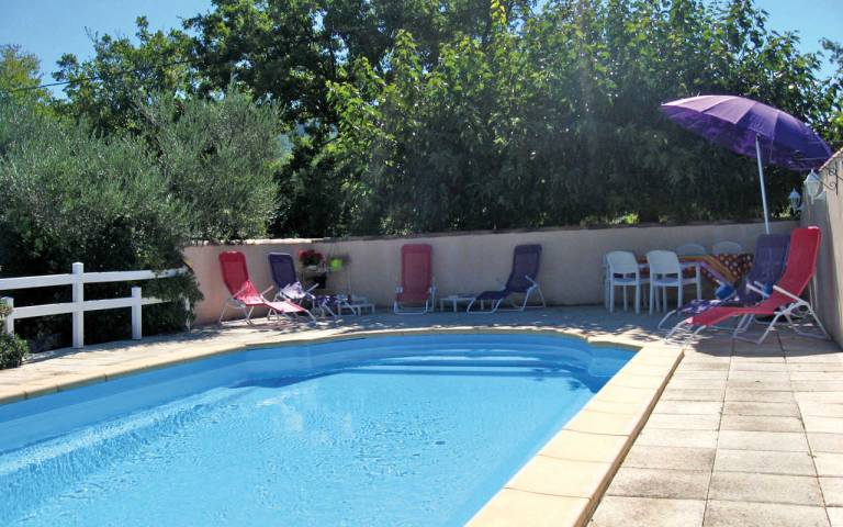 Fully equipped wonderful gite with grill, terrace & private pool | Pet-friendly in Toulon
