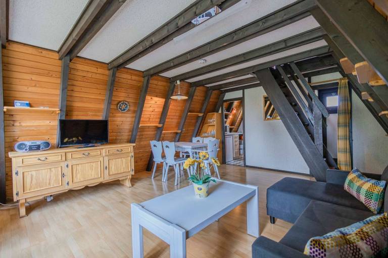 A-frame house (Type 7) — photo 4