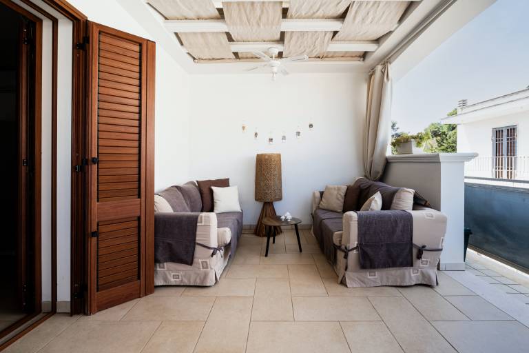 Holiday apartment with barbeque & patio in Carovigno