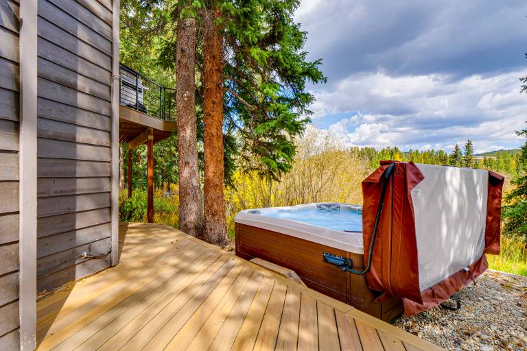 1 Mi to Ski Lift: Mtn-View Breck Home w/ Hot Tub! — photo 3