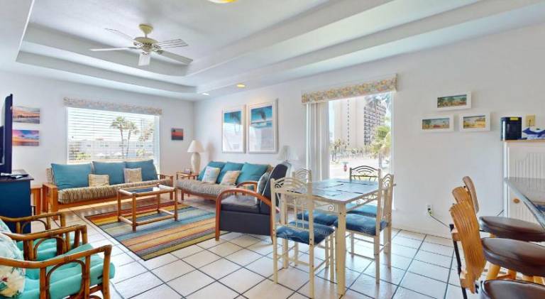 Holiday apartment with 2 rooms for 6 persons — photo 4