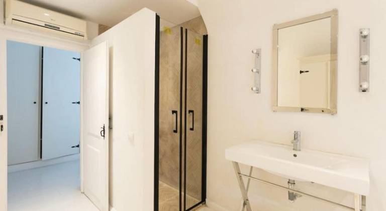 Holiday apartment with 2 rooms for 4 persons — photo 4