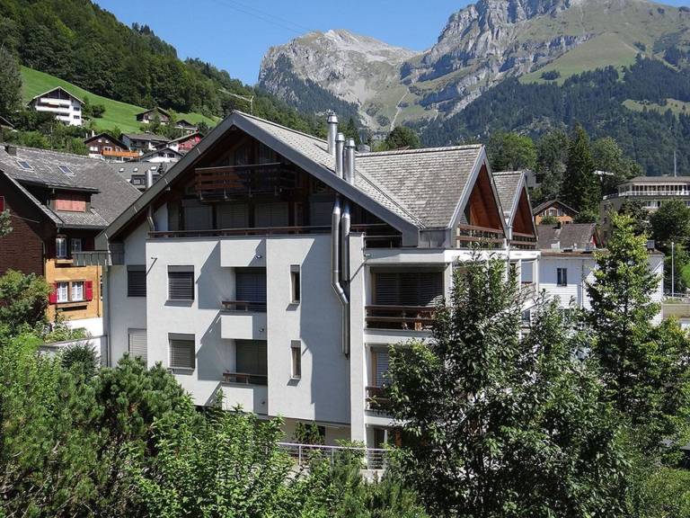 Ferienwohnung mit Hund in Engelberg für max. 4 Personen Ferienwohnung mit Hund in Engelberg für max. 4 Personen