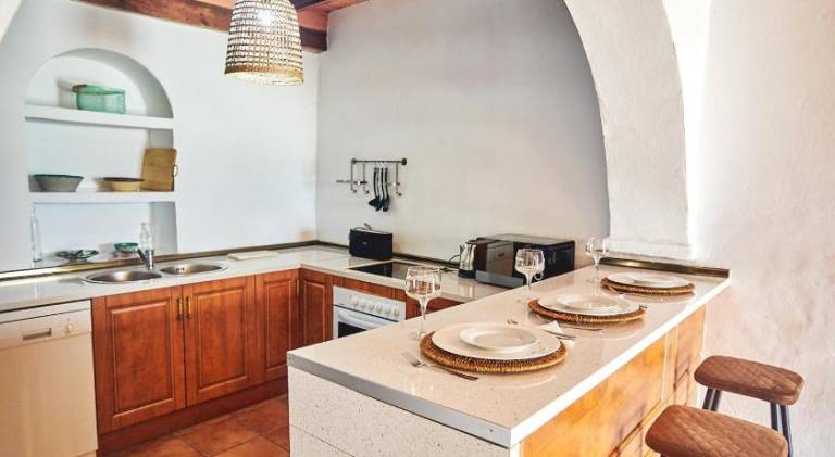 Vacation home with pool | Close to the beach | Pets allowed — photo 4