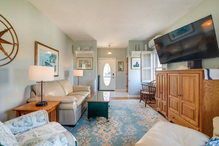 Scituate Vacation Rental - Walk to the Beach! — photo 5