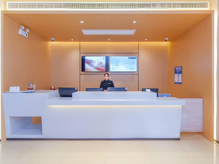 City Comfort Inn Suining High-speed Railway Station Mingyue Bridge — photo 5
