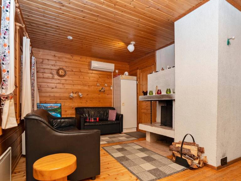 Charming vacation home with sauna | Pets allowed — photo 4