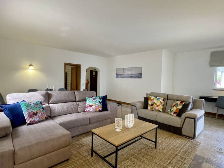 Big villa with private pool, yard & barbeque | Dogs allowed — photo 4