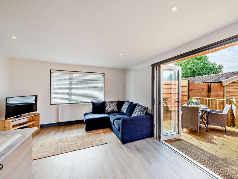 Fully equipped pleasant lodge with hot tub & garden | Dogs allowed in Bideford