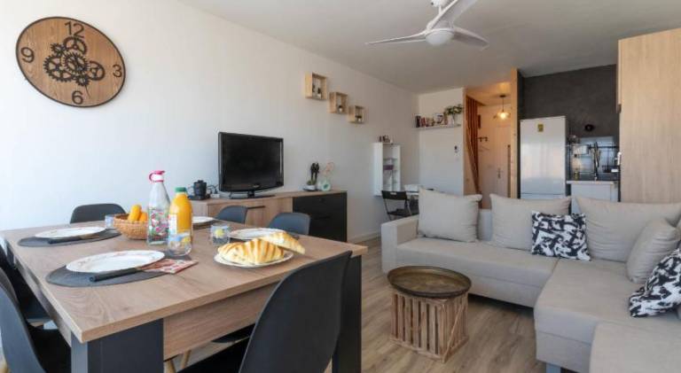 Apartment with 2 rooms for 4 persons in La Grande-Motte