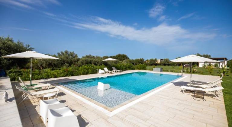 Family-friendly wonderful farm with terrace, yard & pool | Pets allowed in Ricadi