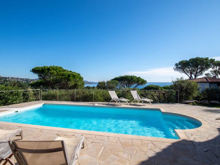 House with garden, private pool & patio | Sea view in Sainte-Maxime