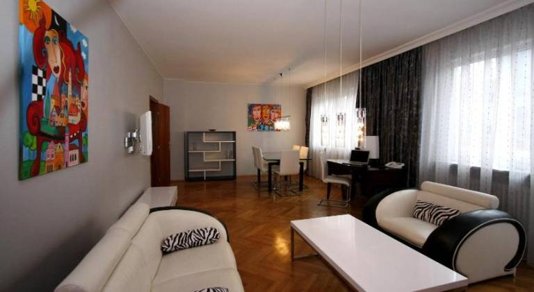KRAL - Residenz Erlangen — photo 2