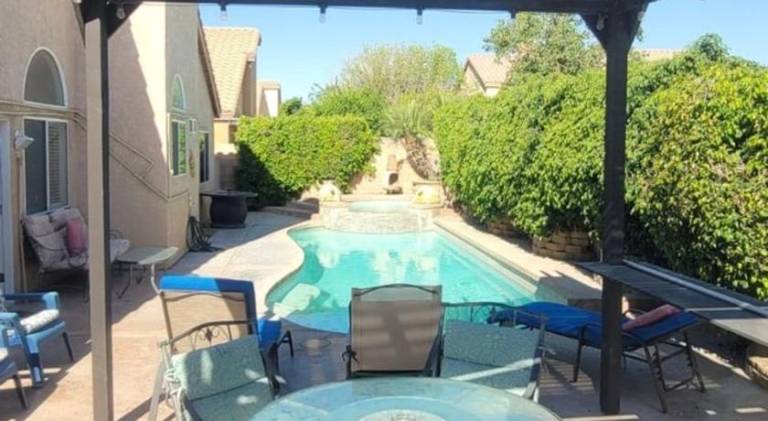 Vacation home with pool & hot tub — photo 2