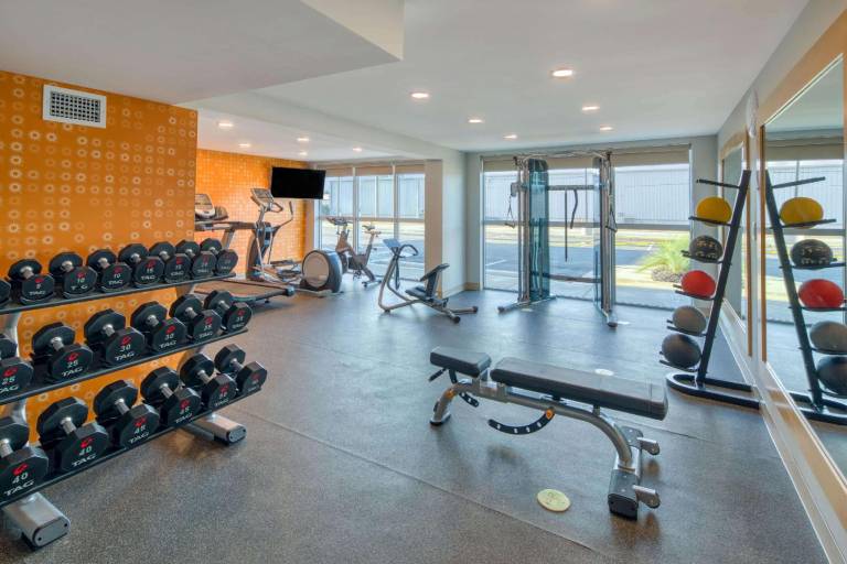 La Quinta Inn & Suites by Wyndham Perry — photo 4