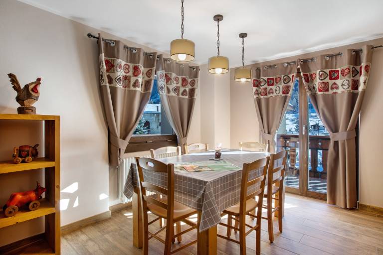 Apartment 'Herbetet - 4061 Maison Gerard' with Mountain View, Shared Garden and Wi-Fi — photo 4