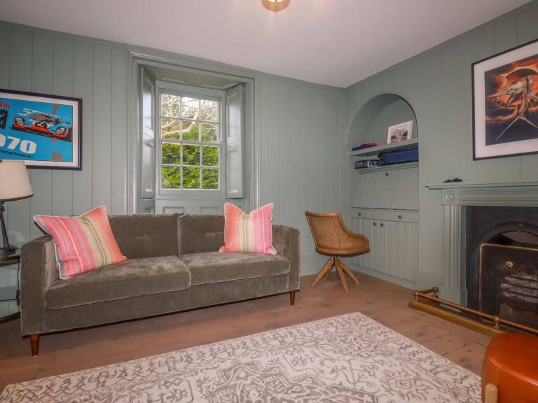 Family-friendly cottage with grill & yard | Beach view | Dogs allowed — photo 4