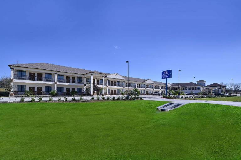 Americas Best Value Inn & Suites Cuero in Cuero, TX