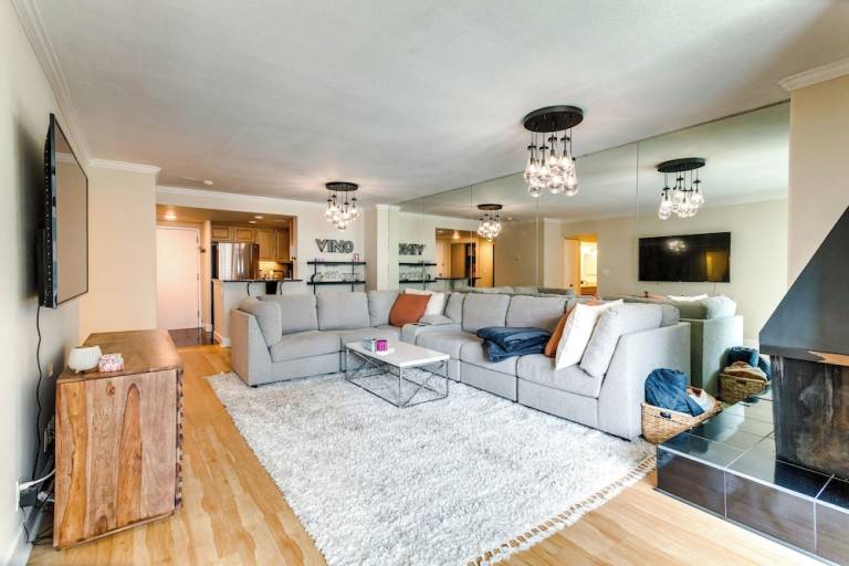 Apartment  Lakewood