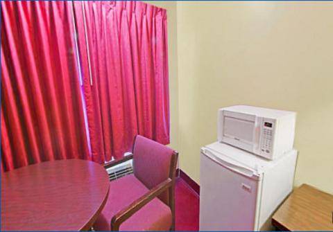 Rumford Motor Inn — photo 4